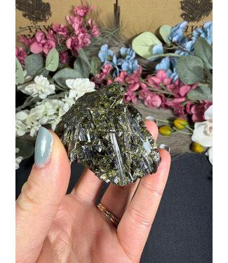 Raw Epidote Specimen #7, 114gr