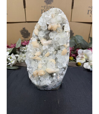 Apophyllite Specimen #1744, 2420gr