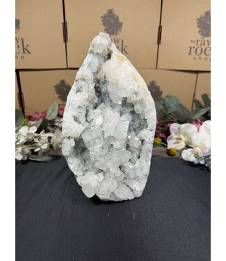 Apophyllite Specimen #1731, 2940gr