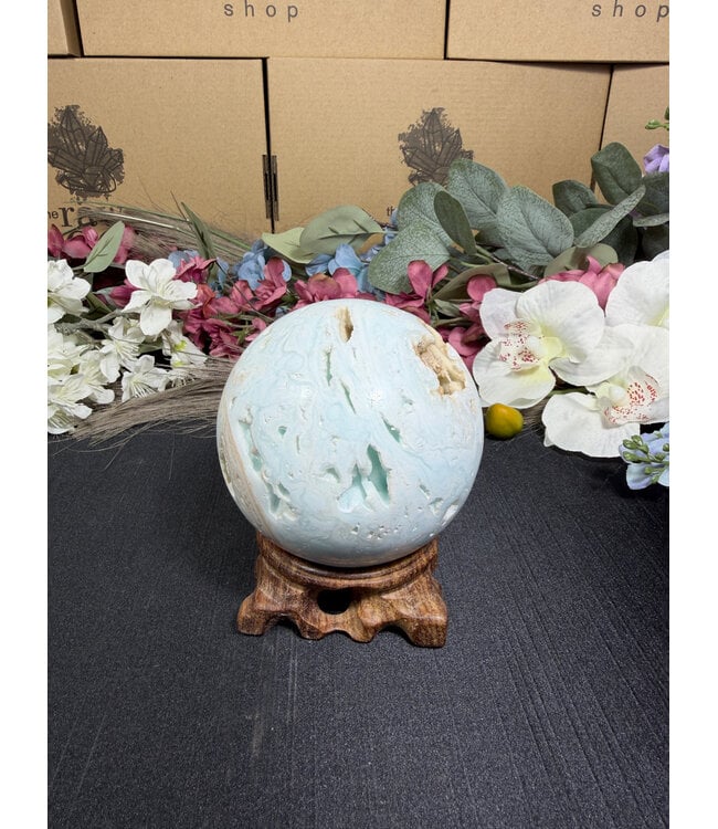 Caribbean Calcite Sphere #7, 730gr, 81.6mm