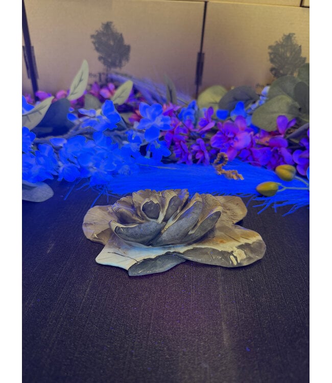 Fluorescent Agate Flower #2, 333.89gr