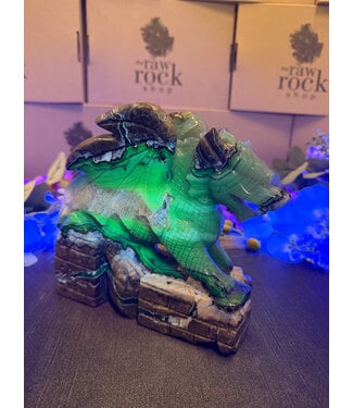 Fluorescent Agate Dragon Statue #1, 3048gr
