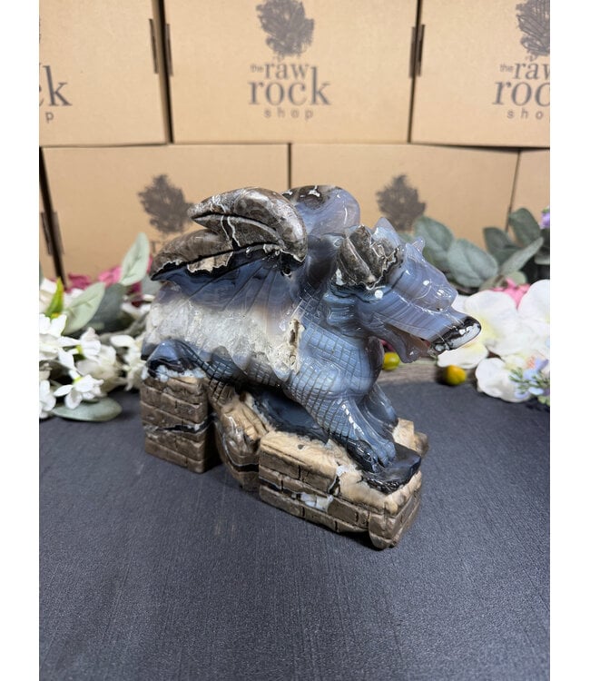Fluorescent Agate Dragon Statue #1, 3048gr