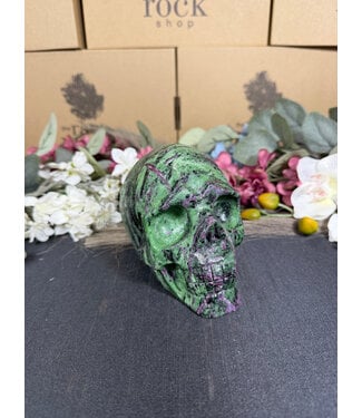 Ruby Zoisite Skull #1, 1822gr