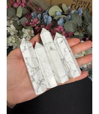 Howlite Point, Size Medium [50-74gr]