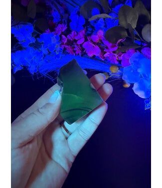 Fluorescent Agate Freeform #100, 66.04gr