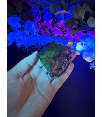 Fluorescent Agate Freeform #92, 105.11gr