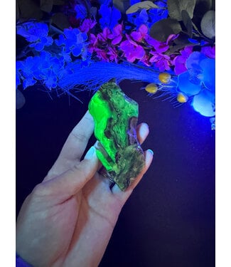 Fluorescent Agate Freeform #89, 117.22gr