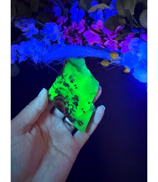 Fluorescent Agate Freeform #86, 107.85gr