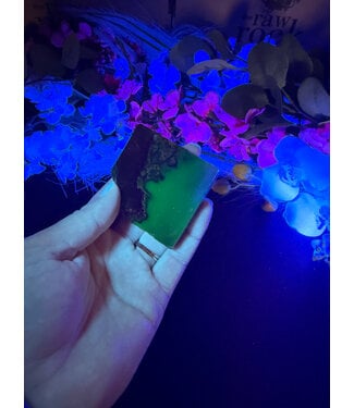 Fluorescent Agate Freeform #79, 75.38gr