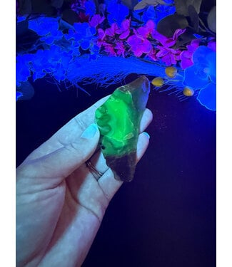Fluorescent Agate Freeform #76, 54.63gr