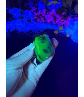 Fluorescent Agate Freeform #68, 94.51gr