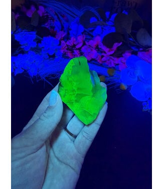 Fluorescent Agate Freeform #43, 77.47gr