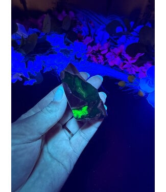 Fluorescent Agate Freeform #37, 56.81gr