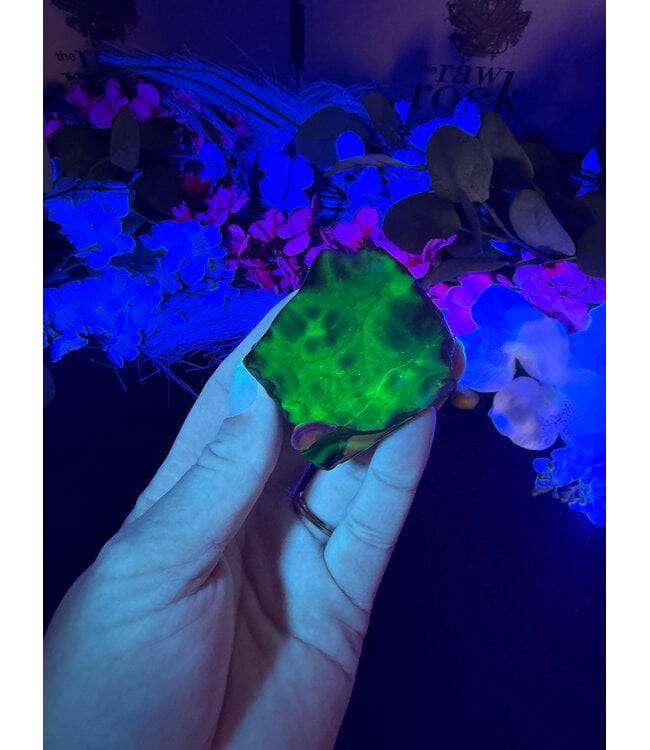 Fluorescent Agate Freeform #6, 59.57gr