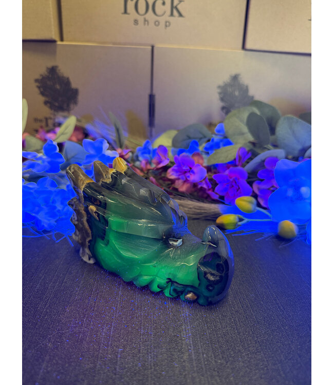 Fluorescent Agate Dragon Head #6 686gr