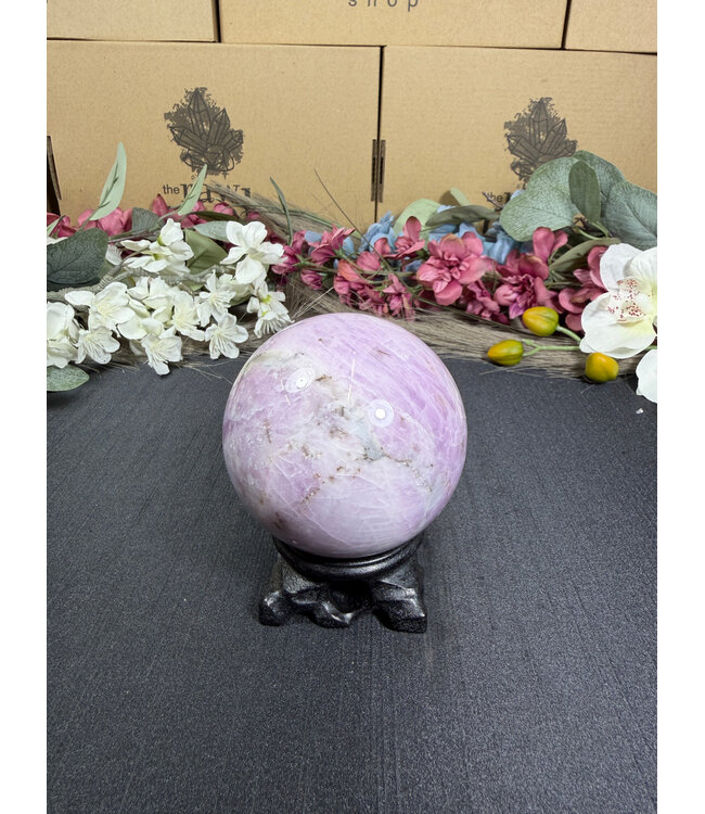 Kunzite Sphere #9, 71.5mm, 604gr