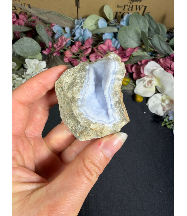 Blue Lace Agate Raw Geode #696, 108gr