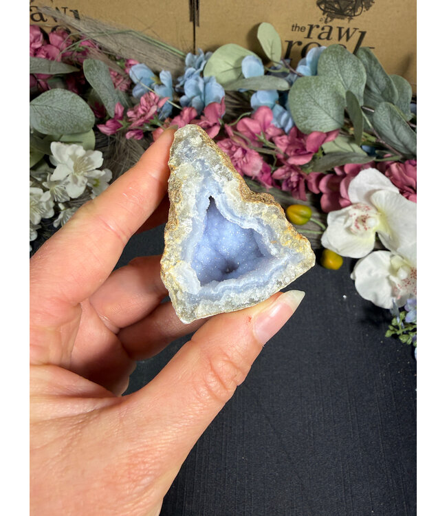 Blue Lace Agate Raw Geode #695, 86gr