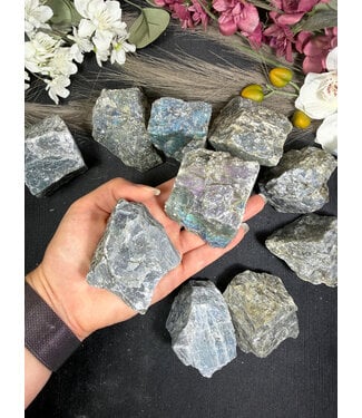 Rough Labradorite Size 3 [200-299gr]