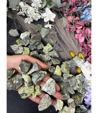 Rough Serpentinite Size Small 500gr Bulk Pack