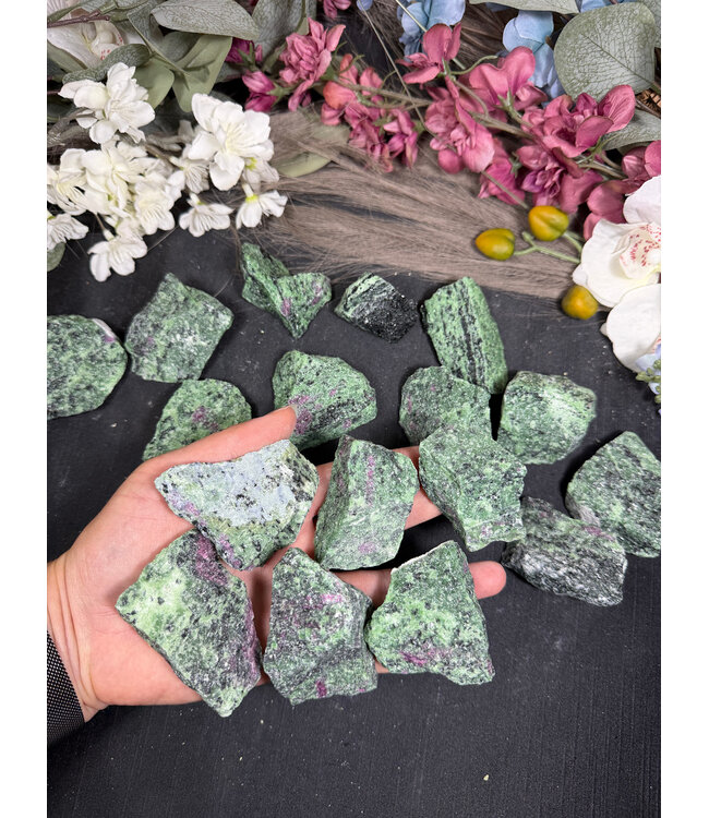 Rough Ruby Zoisite Size 1 [1-99gr]