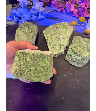 Rough Ruby Zoisite Size 7 [600-699gr]