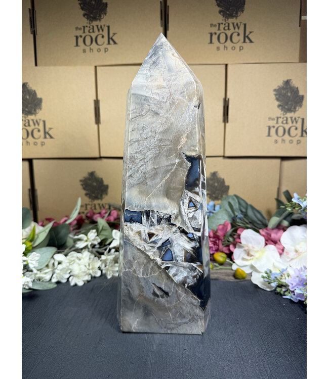 Fluorescent Agate Tower #75, 3222gr