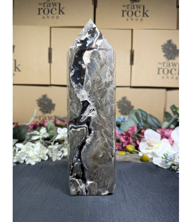 Fluorescent Agate Tower #67, 1626gr