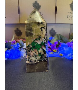 Fluorescent Agate Tower #63, 1482gr