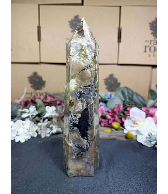 Fluorescent Agate Tower #60, 982gr