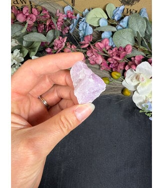 Rough Kunzite Piece #234, 12gr