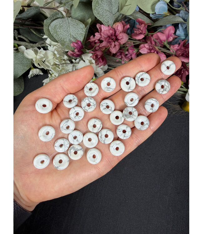 Howlite Mini Donut Pendant 5pk
