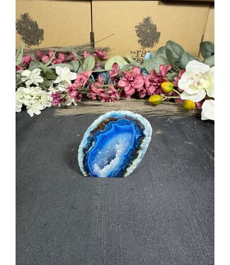 Blue Agate Geode Cut Base #26, 186gr