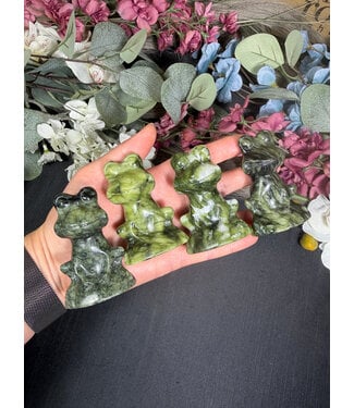 8cm Green Jade Frog Carving