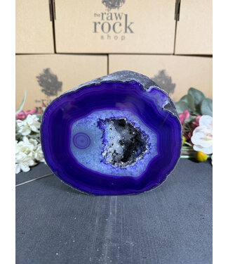 Purple Agate Geode Cut Base #28, 2752gr