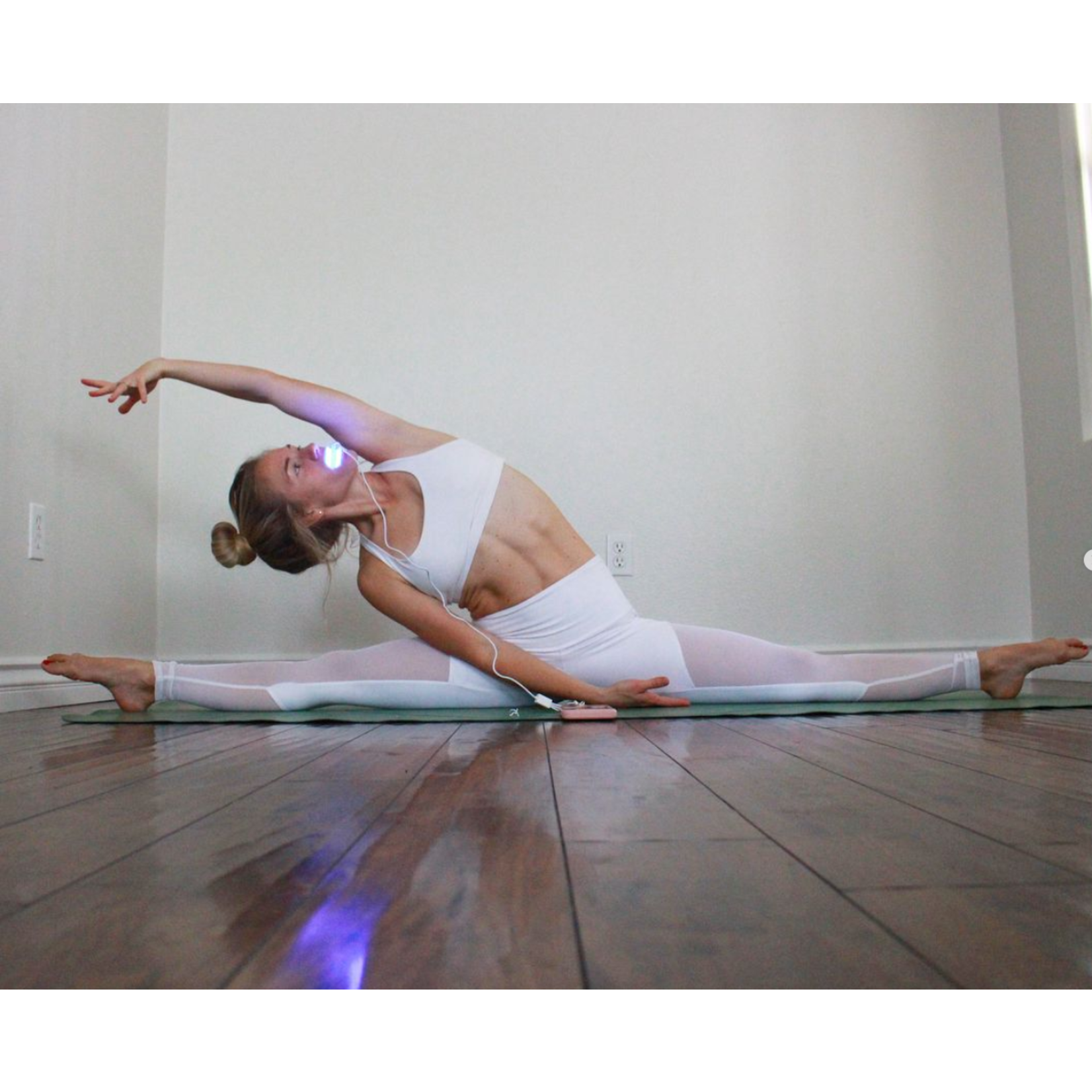 ibright bleachbright Smartphone Whitening System -iPhone, Android & USB