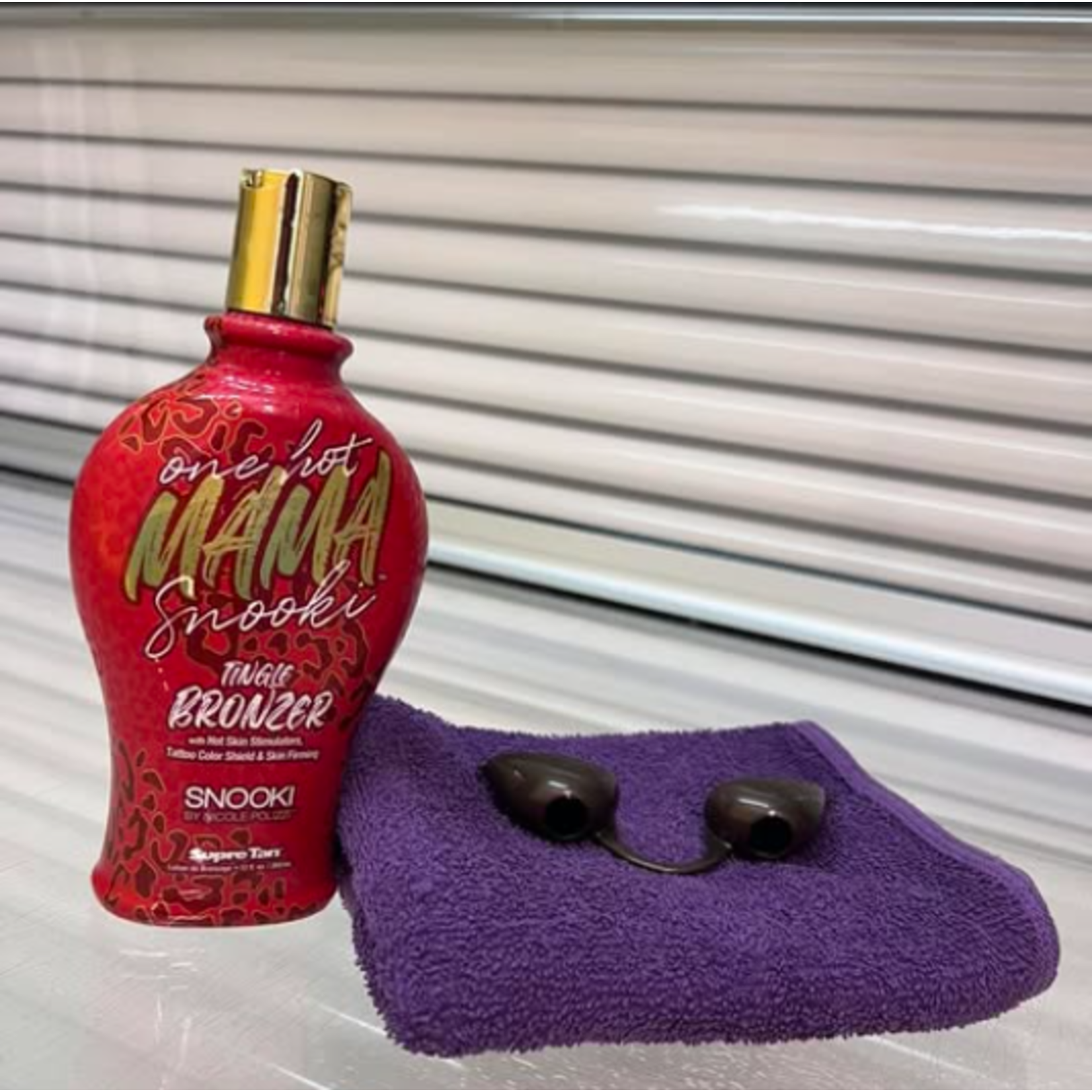 SNOOKI Snooki One Hot Mama Tingle Bronzer