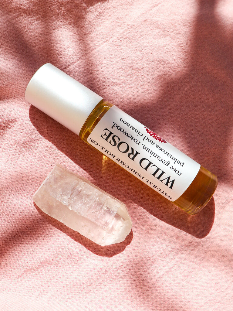 EARTH PRODUCTS NATURAL ROLL ON PERFUME
