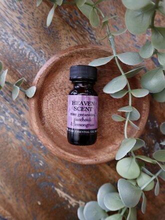 EARTH PRODUCTS ESSENTIAL OILS