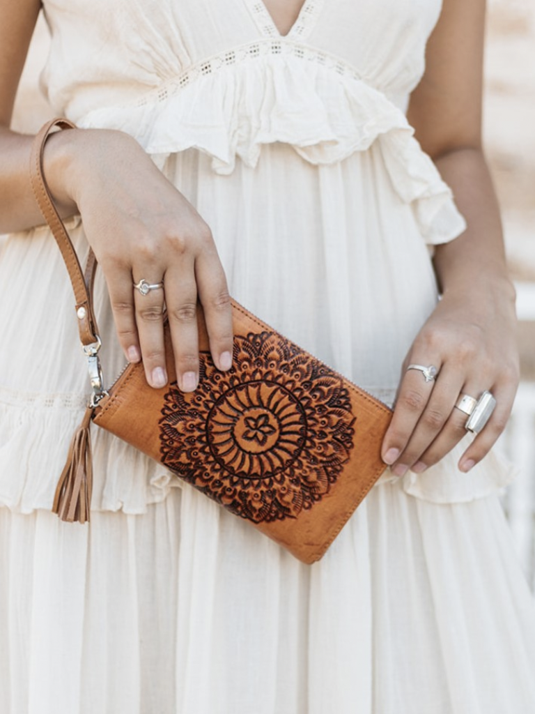 Shoe Shu BOHO MANDALA ZIP ROUND WALLET