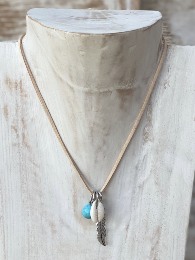 Naked Gypsy INDI BOHO FEATHER & SHELL NECKLACE