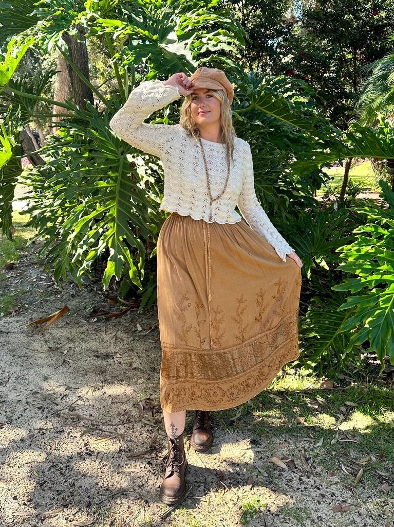Embroidered boho skirt outlet