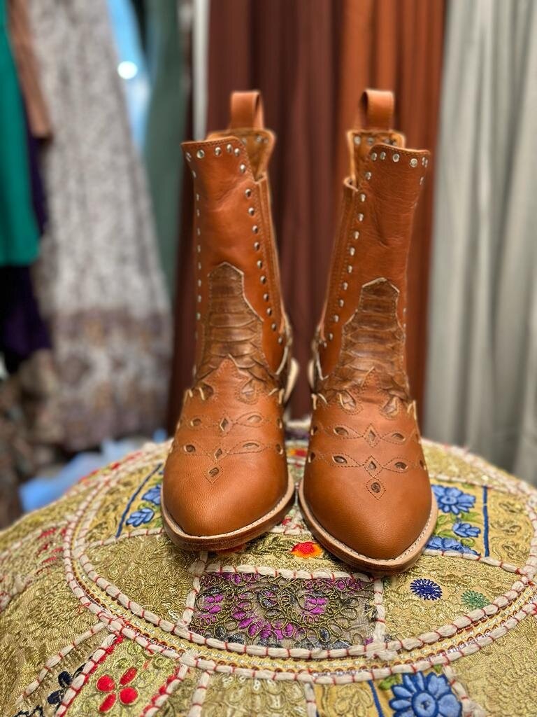 Shoe Shu SNAKESKIN COWBOY BOOT CAMEL