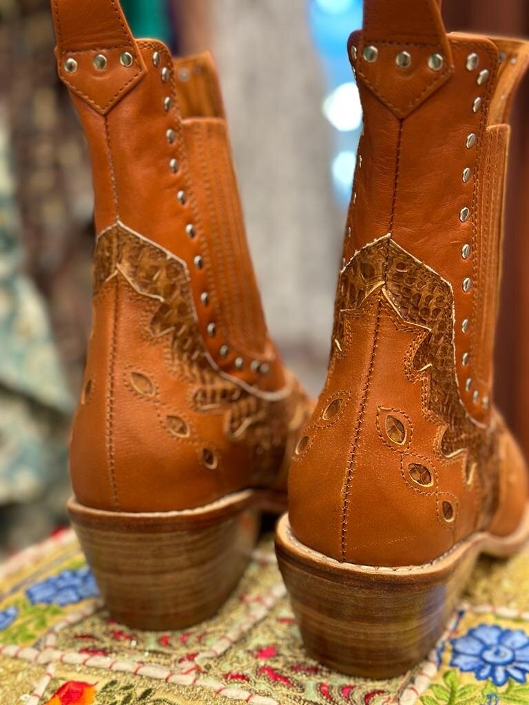 Shoe Shu SNAKESKIN COWBOY BOOT CAMEL