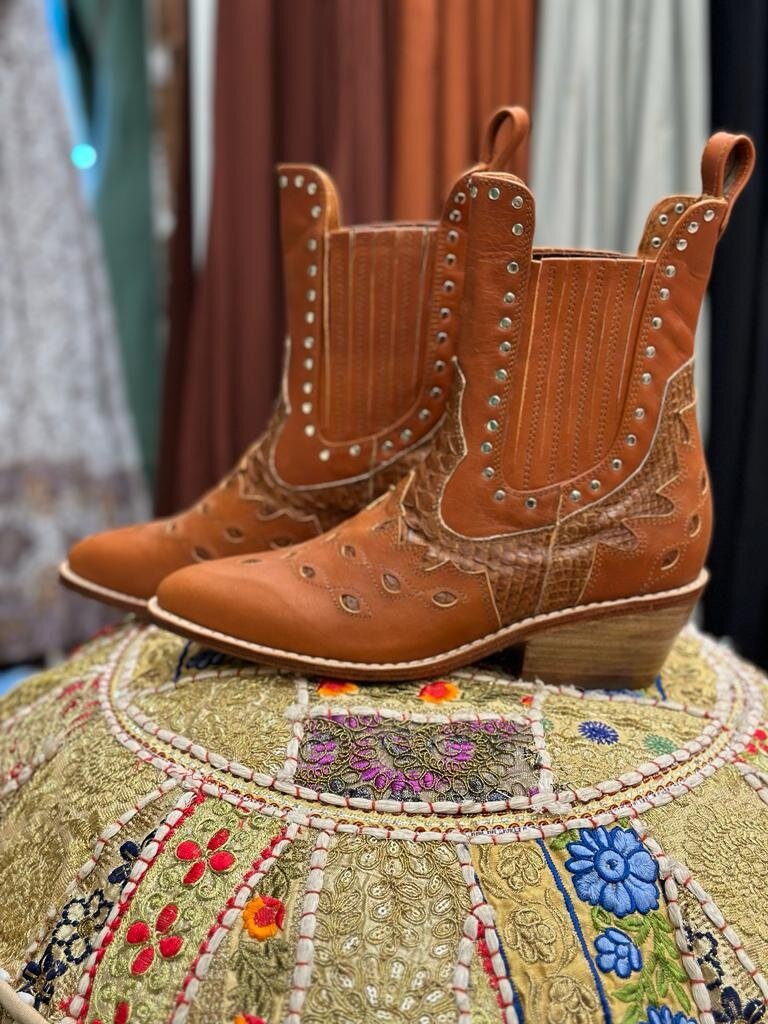 Shoe Shu SNAKESKIN COWBOY BOOT CAMEL