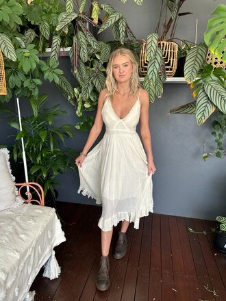 GYPSY EMBROIDERED COTTON DRESS GYPSY EMBROIDERED COTTON DRESS
