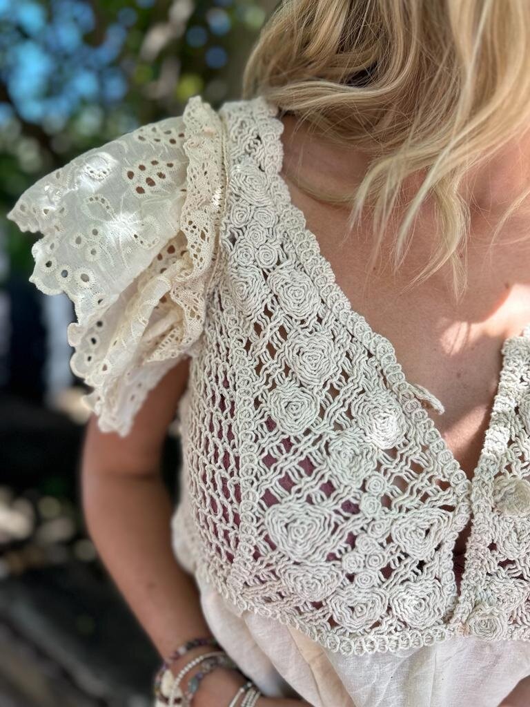 BABYDOLL VINTAGE CREAM TOP