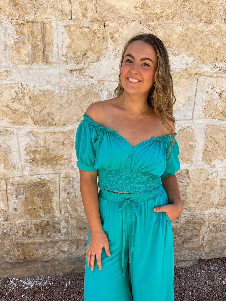 Honey & Stone Co AVA CROP EMERALD