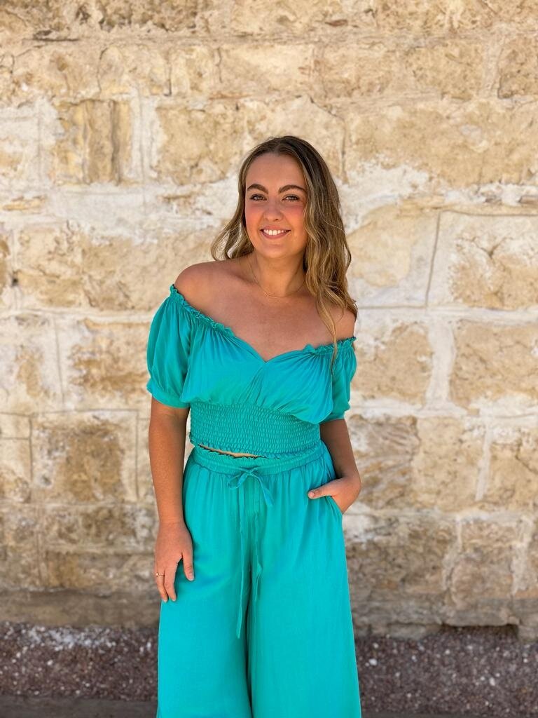 Honey & Stone Co AVA CROP EMERALD